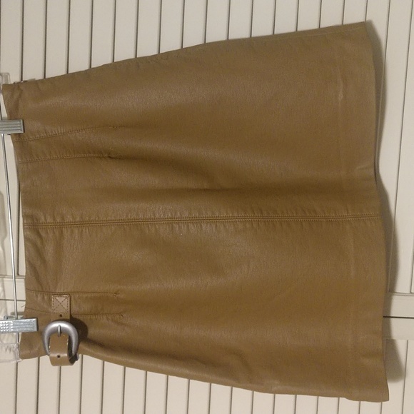 Free People Buckle Up Vegan Mini Skirt Camel Size 6 *As Is* - Picture 2 of 13